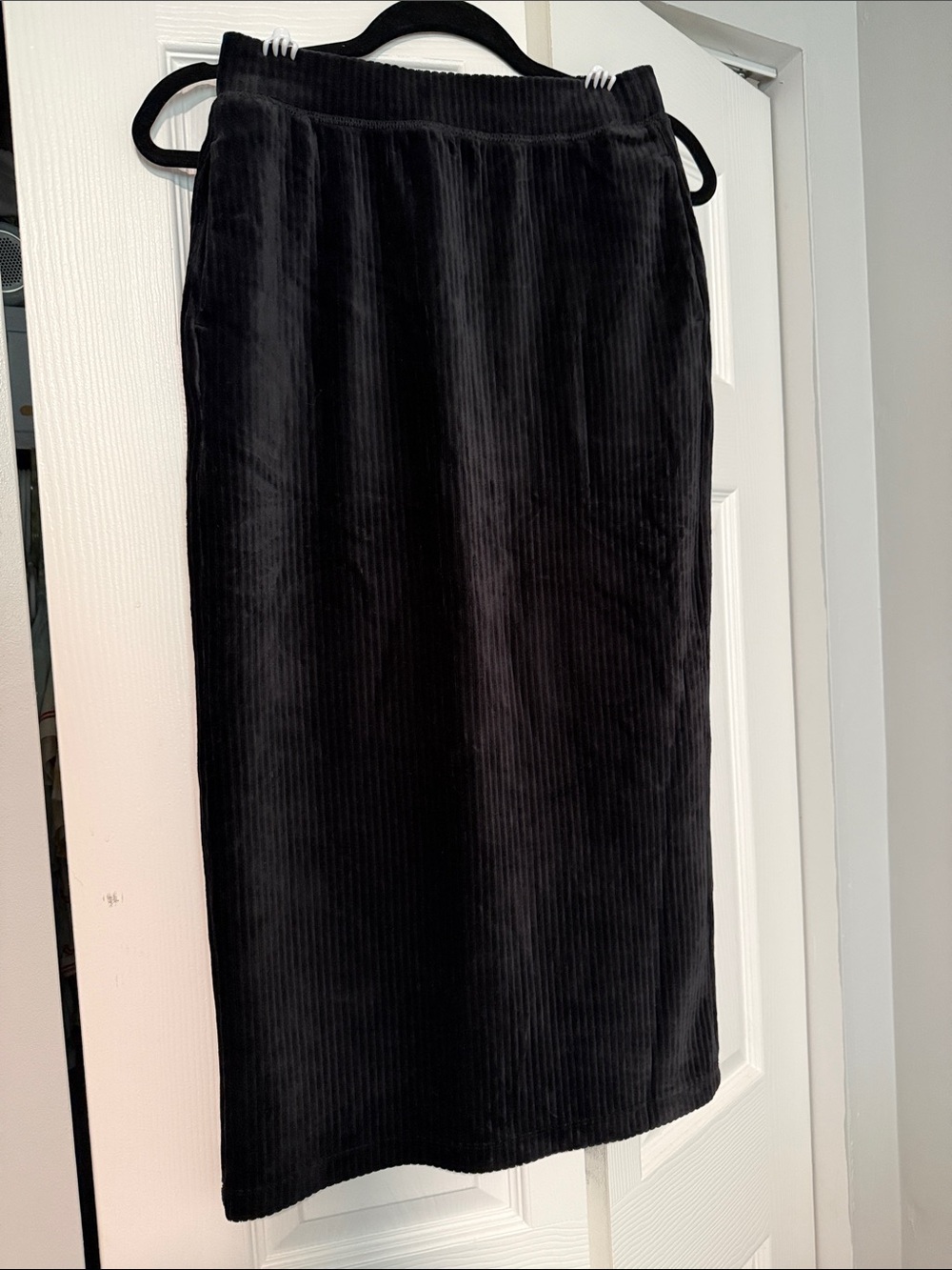 Uniqlo Black Corduroy Midi Skirt